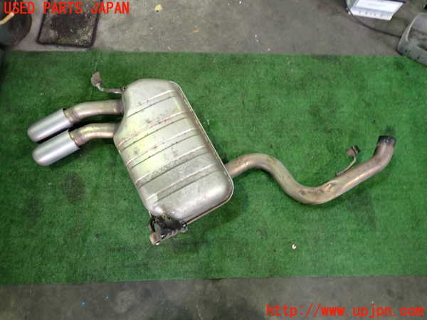 2UPJ-9235332671]アウディ・Q3(8UCPSF)リアマフラー1 中古_2