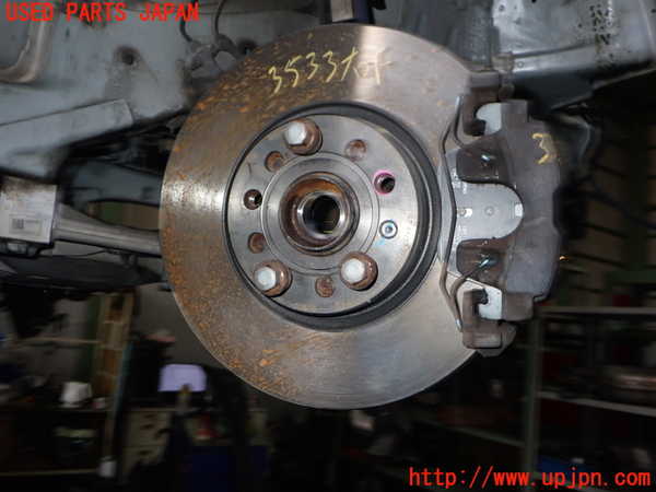 2UPJ-9235334290]アウディ・Q3(8UCPSF)右フロントナックルハブ 中古_2