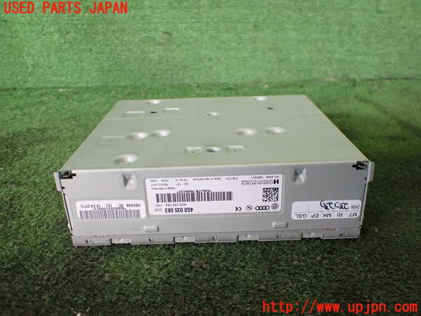 2UPJ-9235336470]アウディ・Q3(8UCPSF)ラジオ 中古_2