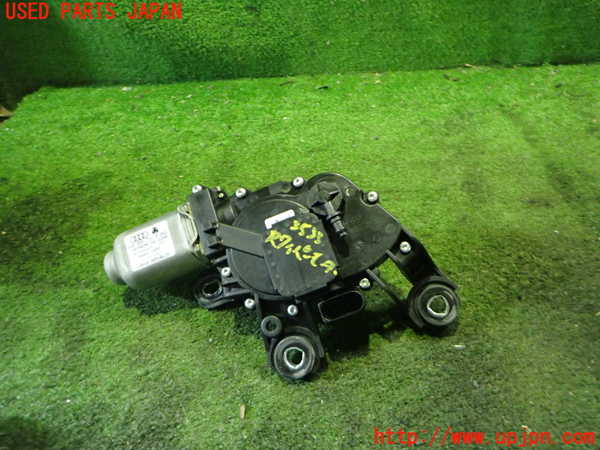 2UPJ-9235336775]アウディ・Q3(8UCPSF)リアワイパーモーター 中古_2
