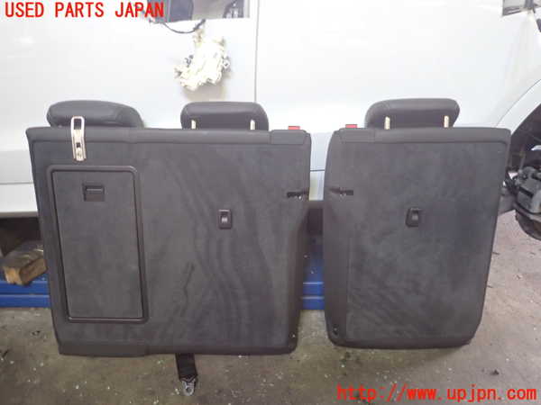 2UPJ-9235337385]アウディ・Q3(8UCPSF)リアシート 中古_4