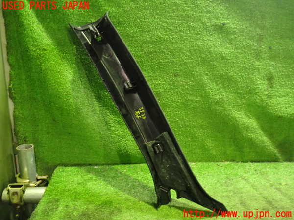 2UPJ-9235337655]アウディ・Q3(8UCPSF)右フロントピラートリム 中古_2