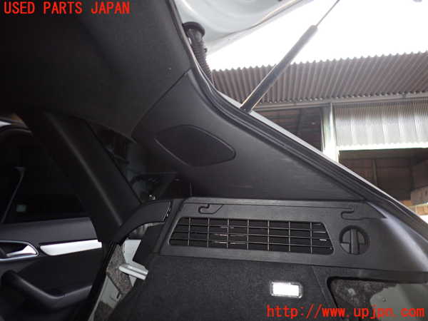 2UPJ-9235337675]アウディ・Q3(8UCPSF)右リアピラートリム 中古_2