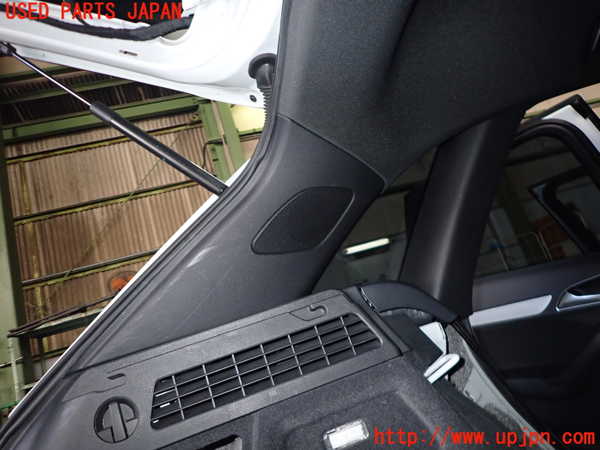 2UPJ-9235337680]アウディ・Q3(8UCPSF)左リアピラートリム 中古_2