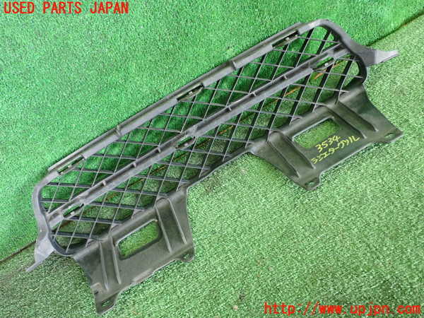 2UPJ-9235341050]スターレット(EP91)ラジエターグリル 中古_2