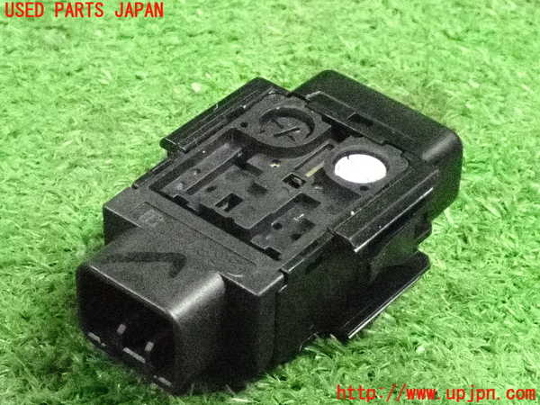 2UPJ-9235346300]スターレット(EP91)デフォッガースイッチ 中古_2