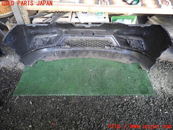 1UPJ-9235351010]エクストレイル(NT32)フロントバンパー 中古_4