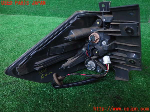 1UPJ-9235351530]エクストレイル(NT32)右テールランプ 中古_2