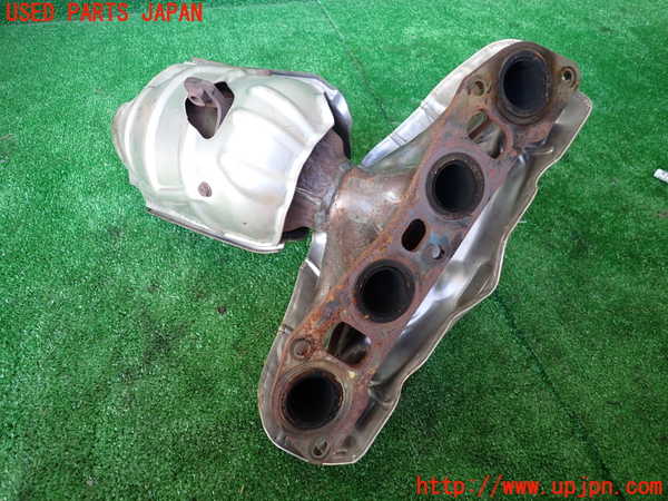 1UPJ-9235352041]エクストレイル(NT32)エキマニ1 触媒 マニバーター 中古_2