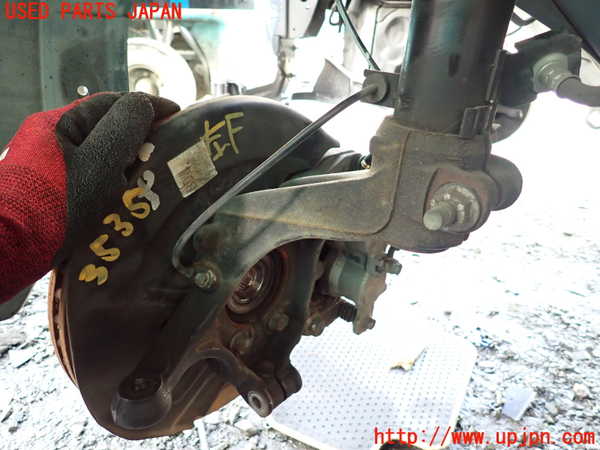 1UPJ-9235354295]エクストレイル(NT32)左フロントナックルハブ 中古_2