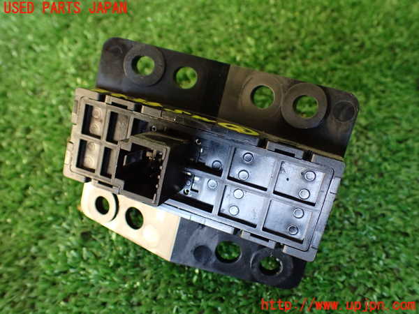 1UPJ-9235356307]エクストレイル(NT32)スイッチ2 (メーター照度、TRIP RESET) 中古_2