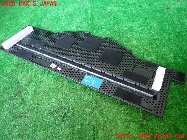 1UPJ-9235357773]エクストレイル(NT32)ラゲッジトレイ3 中古_2