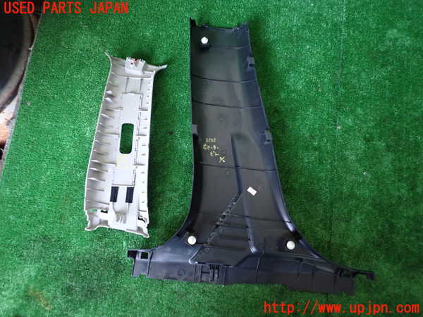 1UPJ-9235357665]エクストレイル(NT32)右センターピラートリム 中古_2