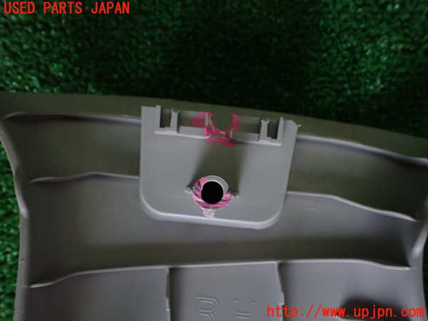 1UPJ-9235357665]エクストレイル(NT32)右センターピラートリム 中古_3