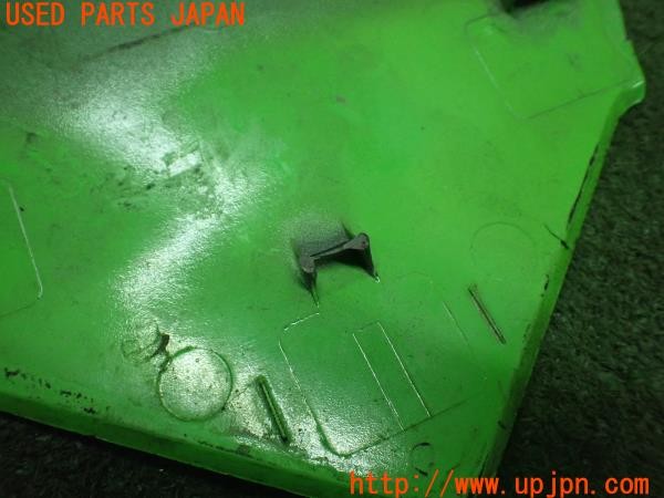 3UPJ=9235360059]カワサキ ニンジャ ZX-10R(ZXT00D)純正 35023-0071 リアインナーフェンダーフェアリング ロアパネル  中古_3