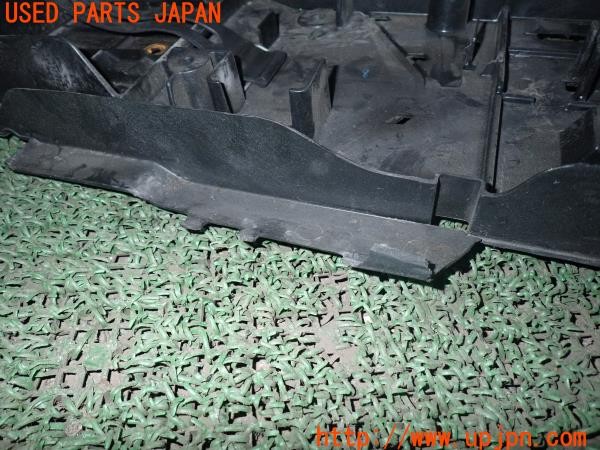 3UPJ=9235360060]カワサキ ニンジャ ZX-10R(ZXT00D)純正 35023-0090 リアフェンダー 中古_3