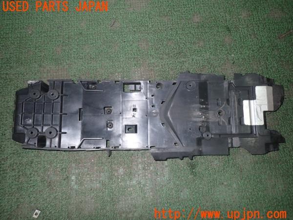 3UPJ=9235360060]カワサキ ニンジャ ZX-10R(ZXT00D)純正 35023-0090 リアフェンダー 中古_5