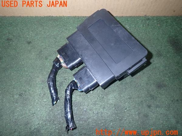3UPJ=9235360118]カワサキ ニンジャ ZX-10R(ZXT00D)純正 21175-0093 エンジンコンピューター ECU 中古_3