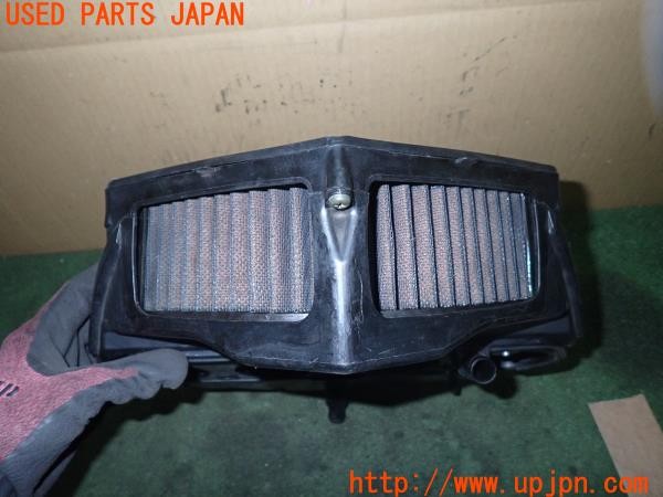 3UPJ=9235360122]カワサキ ニンジャ ZX-10R(ZXT00D)純正 エアクリーナーボックス 中古_2