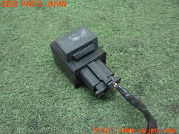 3UPJ=9235360503]カワサキ ニンジャ ZX-10R(ZXT00D)純正 ウインカーリレー 中古_2
