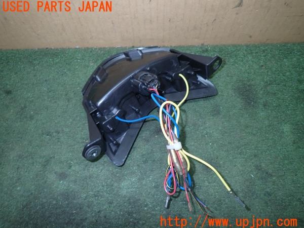3UPJ=9235360508]カワサキ ニンジャ ZX-10R(ZXT00D)社外 テールランプ 中古_3