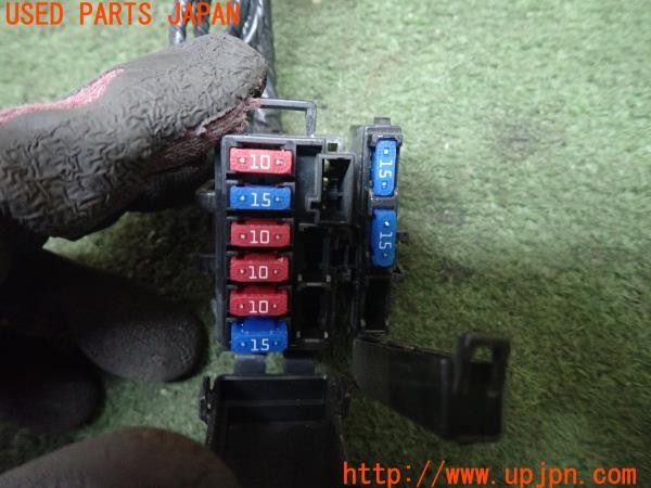 3UPJ=9235360520]カワサキ ニンジャ ZX-10R(ZXT00D)純正 ヒューズボックス 中古_4