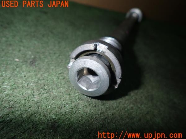3UPJ=9235360549]カワサキ ニンジャ ZX-10R(ZXT00D)純正 ピボットシャフト 中古_5