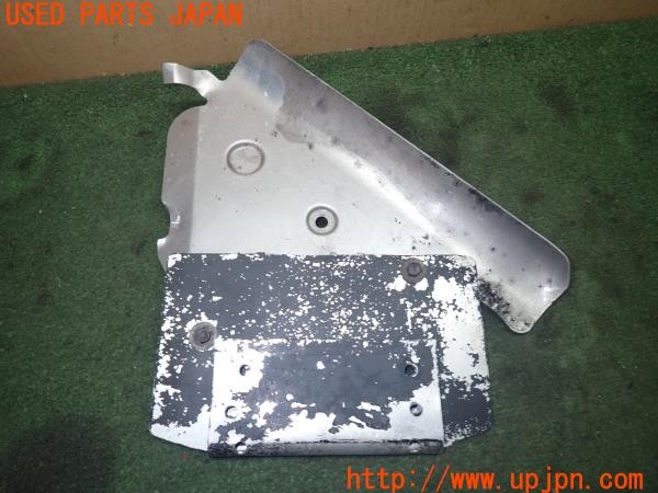 3UPJ=9235360562]カワサキ ニンジャ ZX-10R(ZXT00D)純正 遮熱板 自作ブラケット付き 中古_2