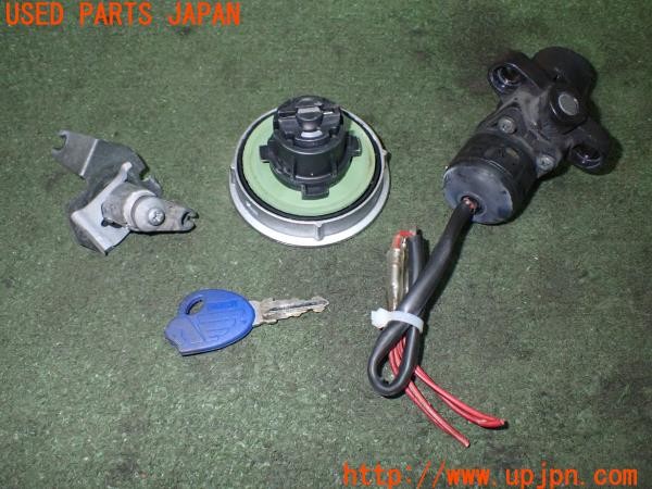 3UPJ=9235370209]Buell(ビューエル)FIREBOLT XB9R(2003年)純正 キーセット キーシリンダー 燃料キャップ シートロック 中古_5