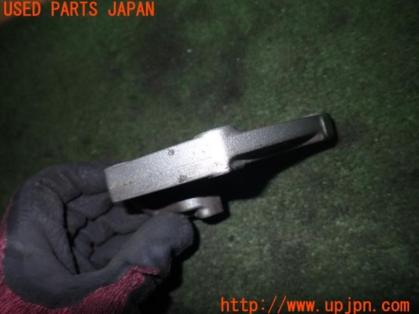 3UPJ=9235370555]Buell(ビューエル)FIREBOLT XB9R(2003年)純正 NISSIN リアキャリパーサポート 中古_4