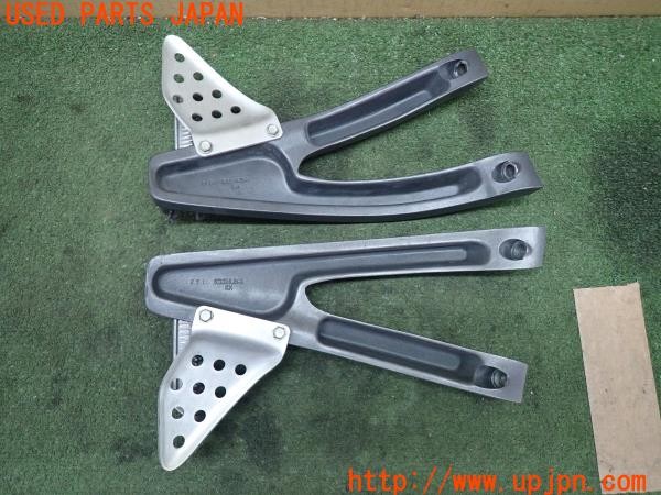 3UPJ=9235370568]Buell(ビューエル)FIREBOLT XB9R(2003年)純正 N0054.2AD N0055.2AD タンデムステップセット 中古_3