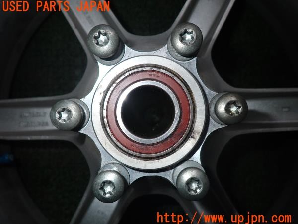 3UPJ=9235370905]Buell(ビューエル)FIREBOLT XB9R(2003年)純正 リアホイール J17×5.50MT 中古_4