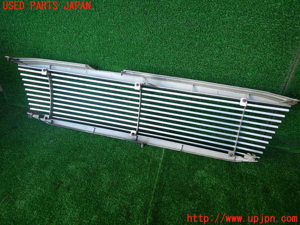 1UPJ-9235381050]ランクル100系(HDJ101K)ラジエターグリル 中古_2