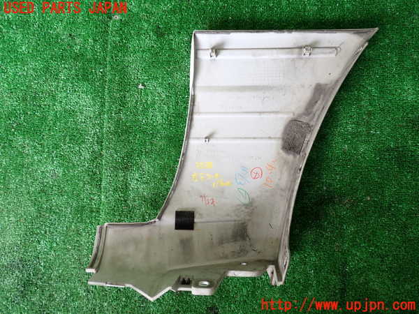 1UPJ-9235381102]ランクル100系(HDJ101K)左前コーナーパネル 中古_2