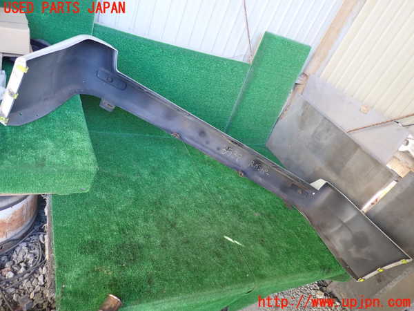 1UPJ-9235381610]ランクル100系(HDJ101K)リアバンパー 中古_4