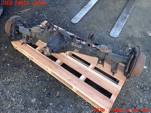 1UPJ-9235384400]ランクル100系(HDJ101K)リアデフホーシング 中古_2