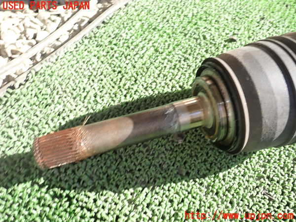 1UPJ-9235384015]ランクル100系(HDJ101K)左フロントドライブシャフト 中古_2