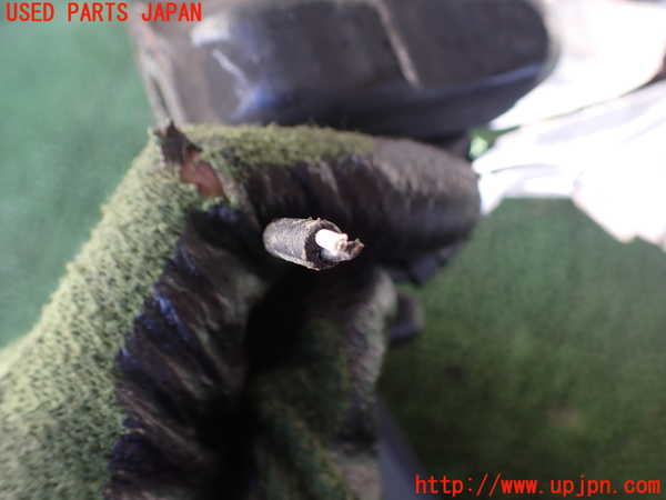 1UPJ-9235384295]ランクル100系(HDJ101K)左フロントナックルハブ 中古_3