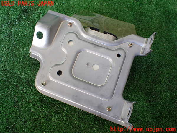 1UPJ-9235386145]ランクル100系(HDJ101K)エアバッグコンピューター 中古_2