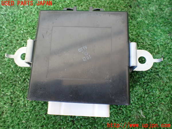 1UPJ-9235386147]ランクル100系(HDJ101K)コンピューター2 中古_2