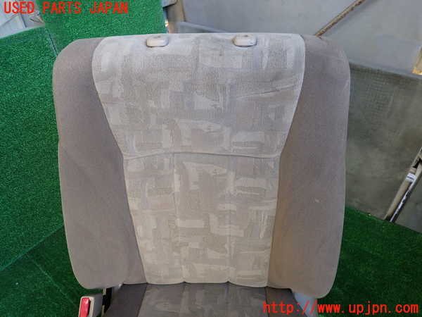 1UPJ-9235387065]ランクル100系(HDJ101K)助手席シート 中古_2