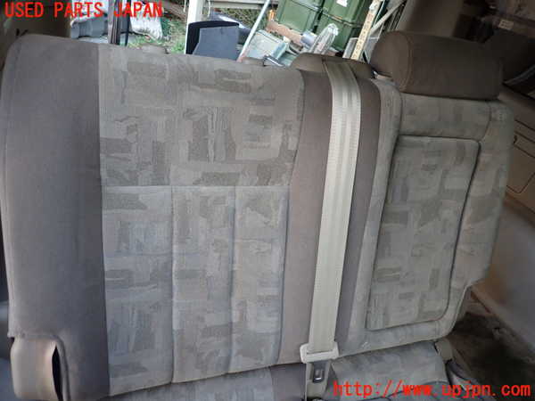 1UPJ-9235387145]ランクル100系(HDJ101K)右2列目シート 中古_2