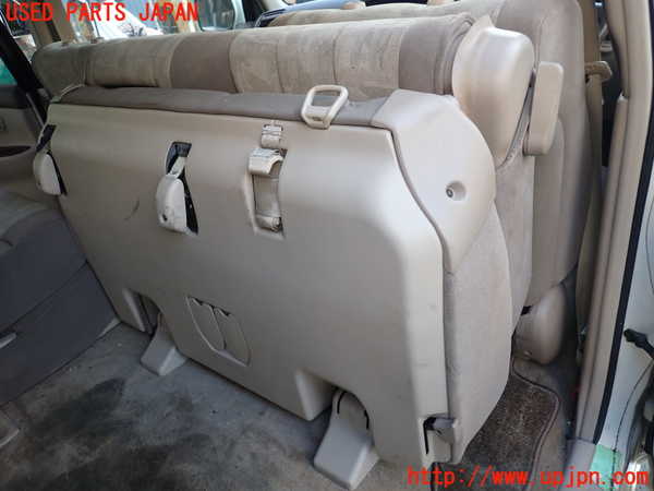 1UPJ-9235387145]ランクル100系(HDJ101K)右2列目シート 中古_4
