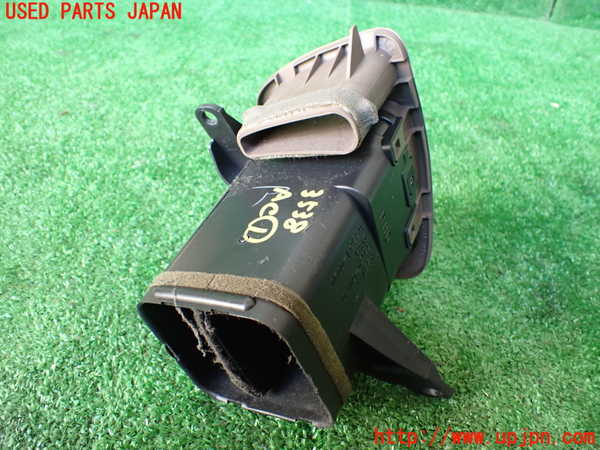 1UPJ-9235387526]ランクル100系(HDJ101K)エアコン吹き出し口1 (右) 中古_2