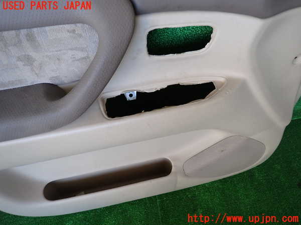 1UPJ-9235381264]ランクル100系(HDJ101K)左前ドア内張り 中古_2