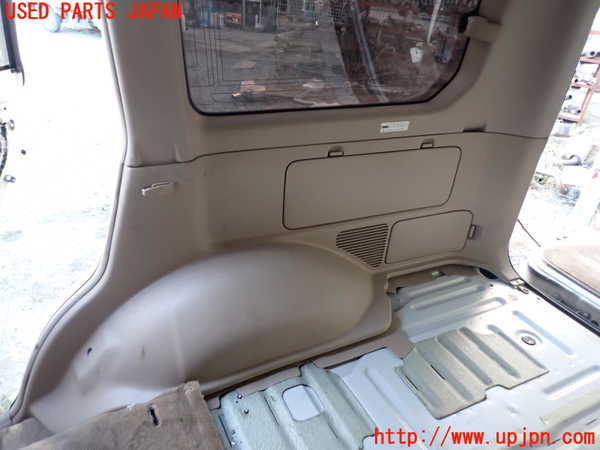 1UPJ-9235387675]ランクル100系(HDJ101K)右リアピラートリム 中古_3