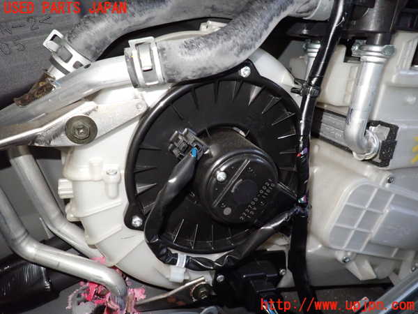 1UPJ-9235396082]アルファードG(ANH15W)エバポレーター2 中古_2