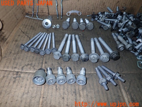 3UPJ=9235400720]VW アルテオン Rライン 4モーション アドバンス(3HDJHF)ネジ・ナット・ステー類 セット ジャンク_3