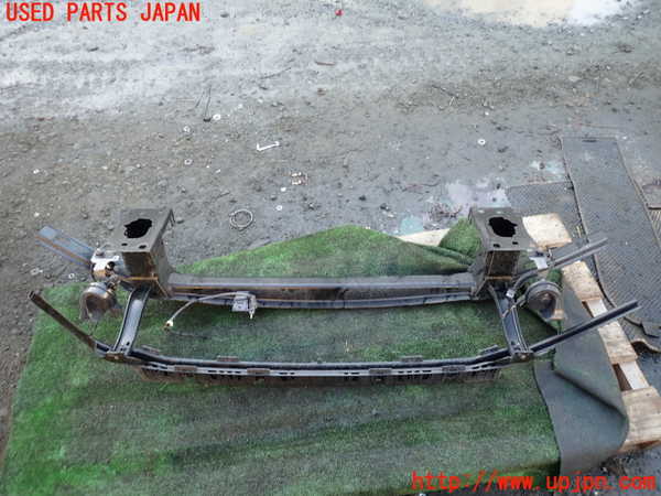 1UPJ-9235401014]VW アルテオン(3HDJHF)フロントバンパーホースメント 中古_4