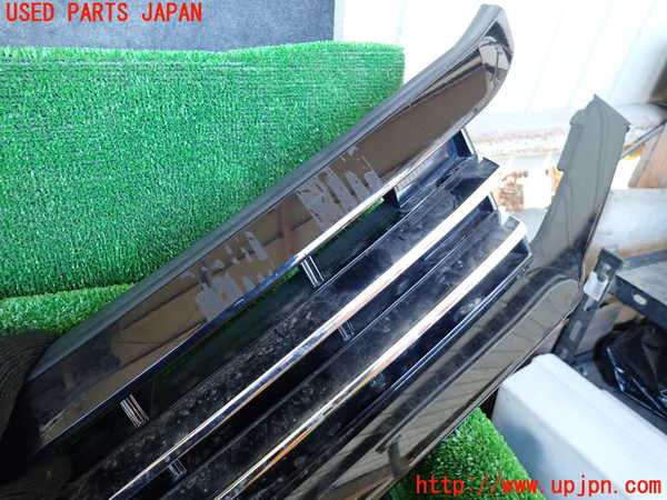 1UPJ-9235401050]VW アルテオン(3HDJHF)ラジエターグリル ジャンク_2